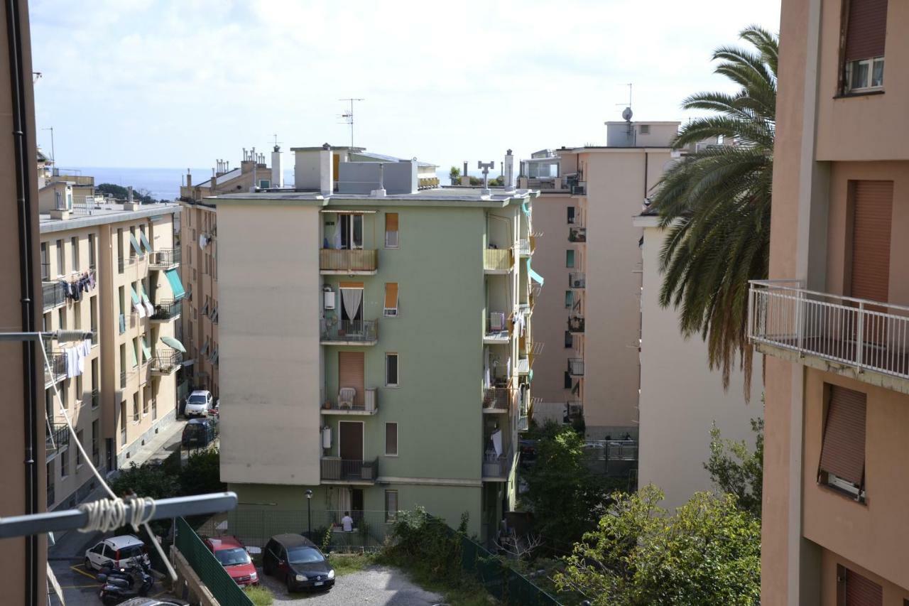 Il Nido Di Quarto Con Park Auto Macchine Piccole Segmento B Genoa Exterior photo